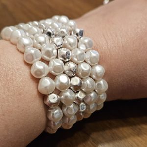 Elegant 5-Strand Pearl Stretch Bracelet