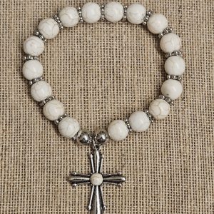 Western Cross Howlite Stretch Bracelet – Natural White Stone Beaded Faith Bracelet with Silver-Tone Cross